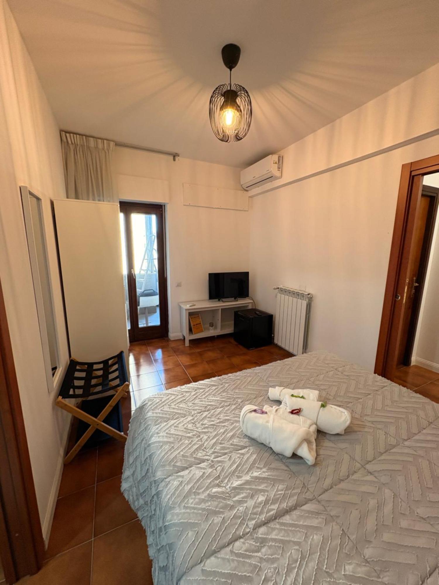 Aniene Home Roma Exteriör bild
